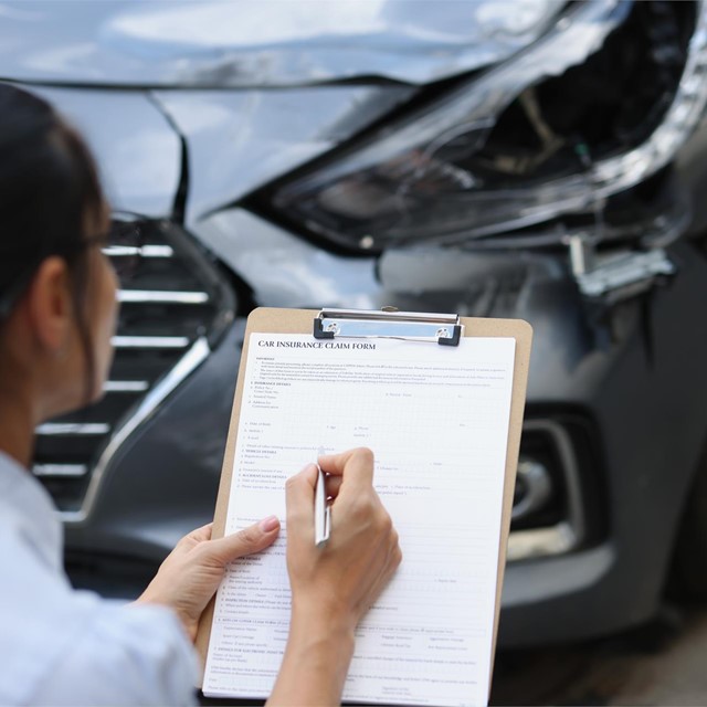 Le ayudamos con el peritaje en un accidente